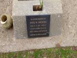 image of grave number 646890